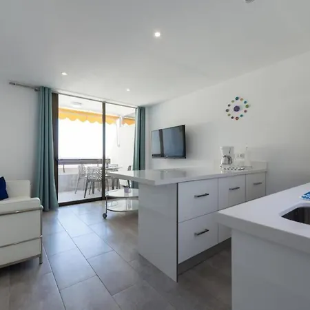 Modern With Sea Views And Fast Fiber Wifi * Playa del Ingles (Gran Canaria)
