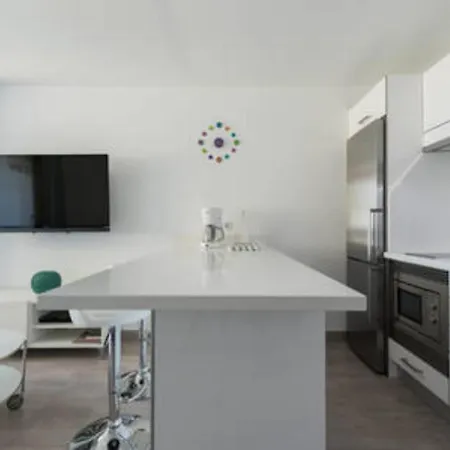 Apartment Modern With Sea Views And Fast Fiber Wifi *